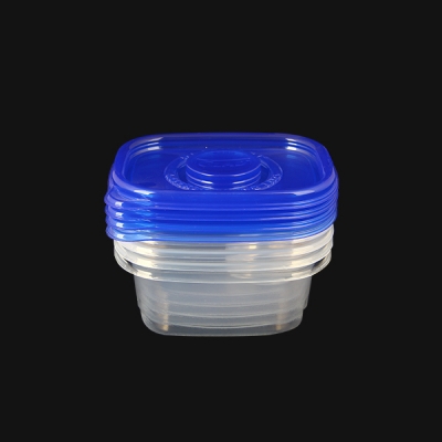 Plastic crisper