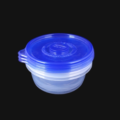 Plastic crisper