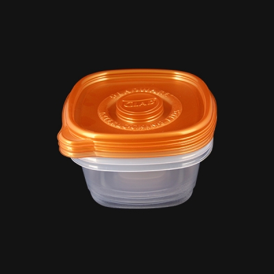 Plastic crisper